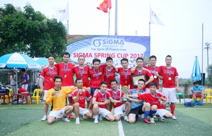 Chung kết giải bóng đá Sigma Spring Cup 2017: Ăn mừng nhà vua mới
